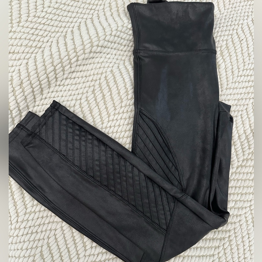 New Spanx Faux Leather Moto Leggings Small Petite Black